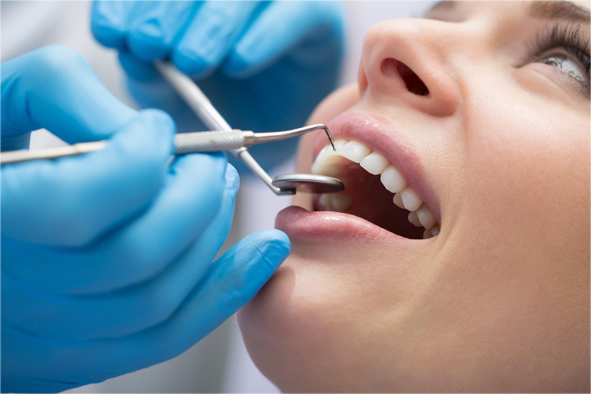 Dental Clinic in Delhi: Your Gateway to Healthy Smiles